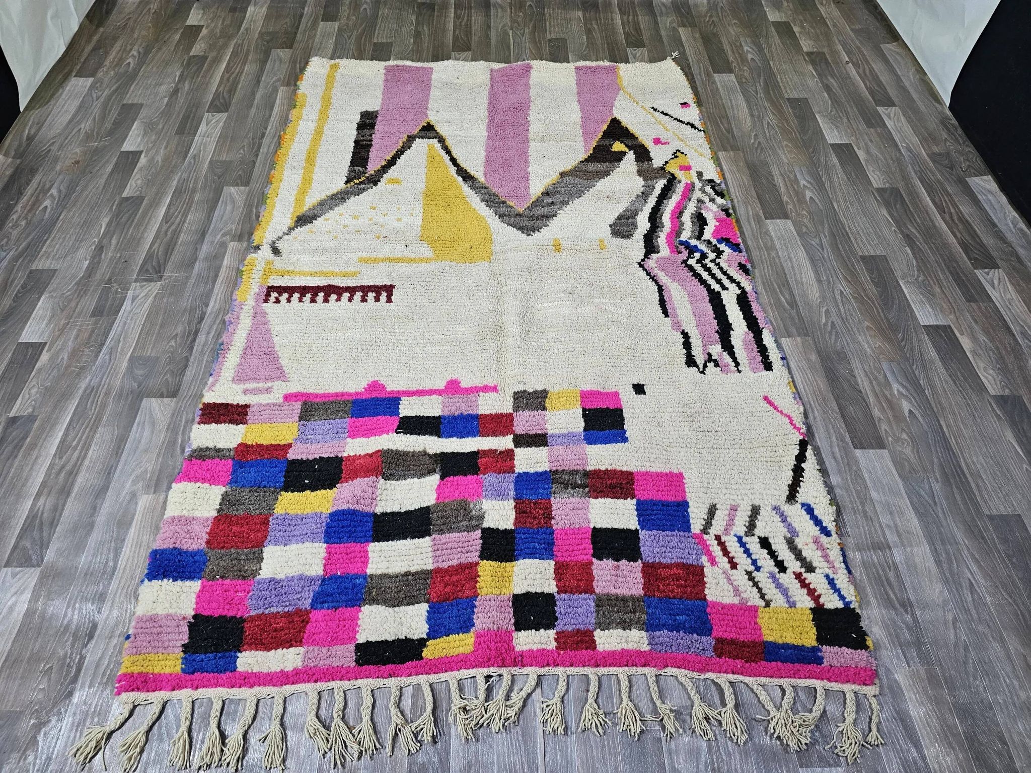 Handmade Berber rug in wool 2.5 x 1.5 m