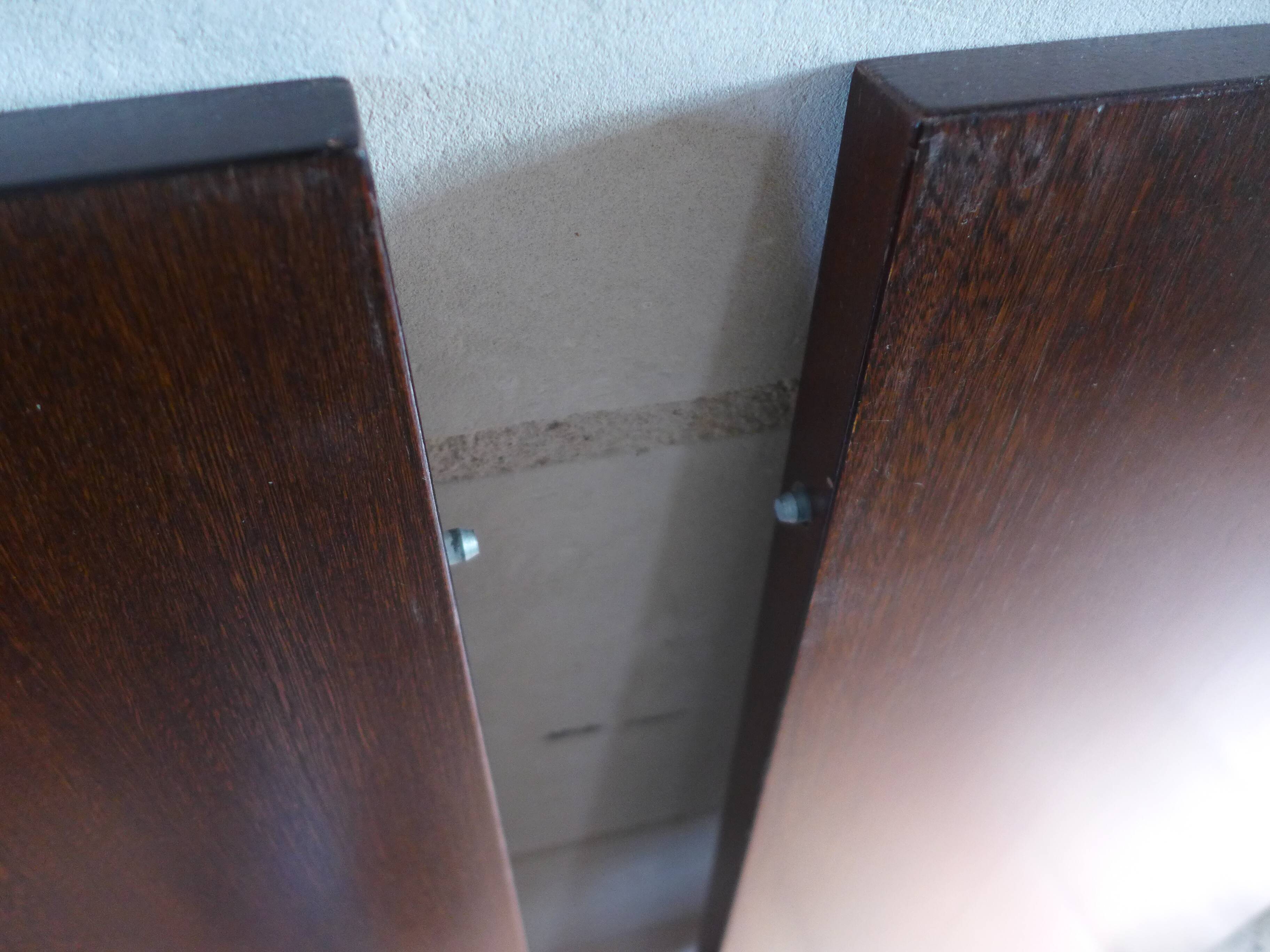 Baumann oval expandable table