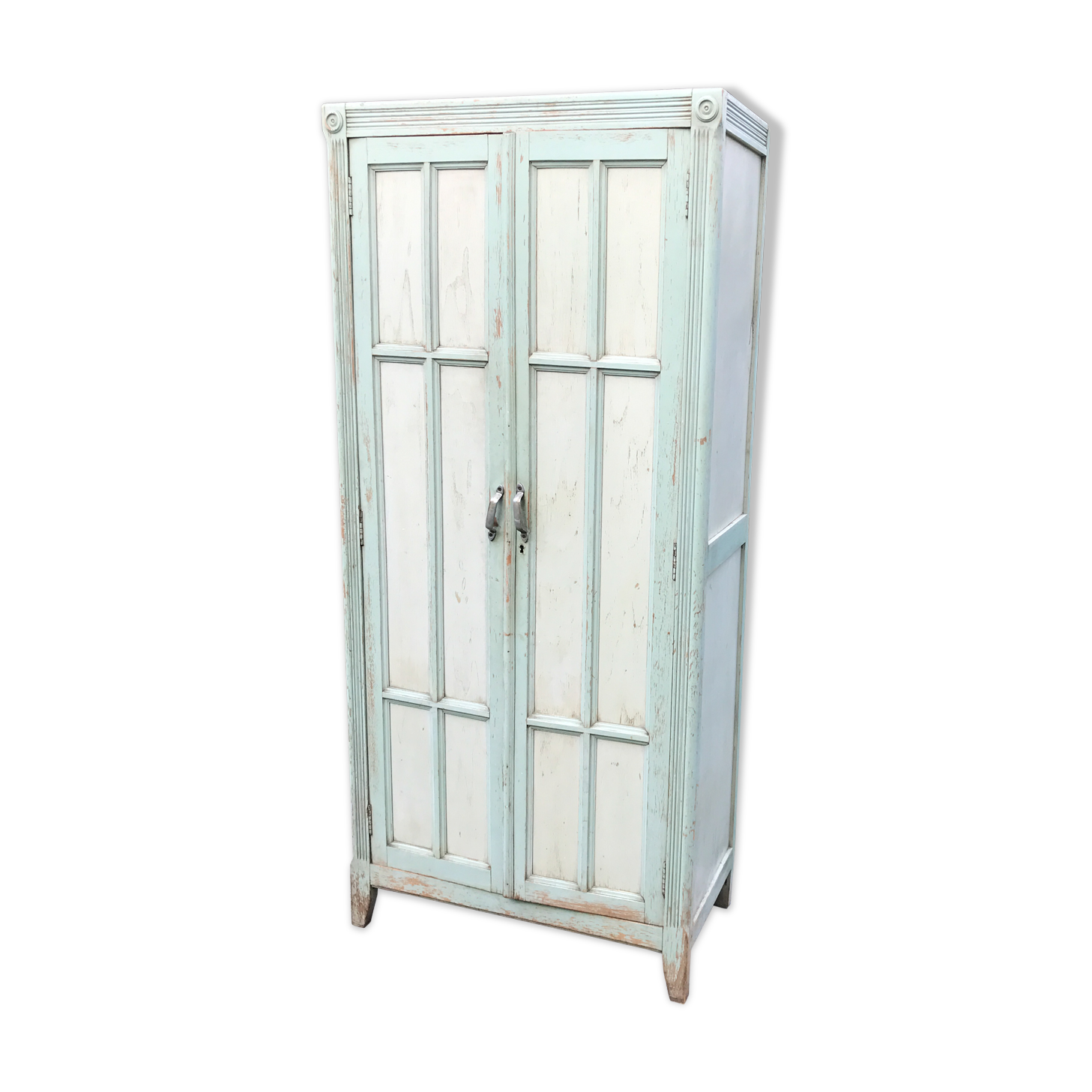 Armoire parisienne verte à panneaux vintage 1940/1950