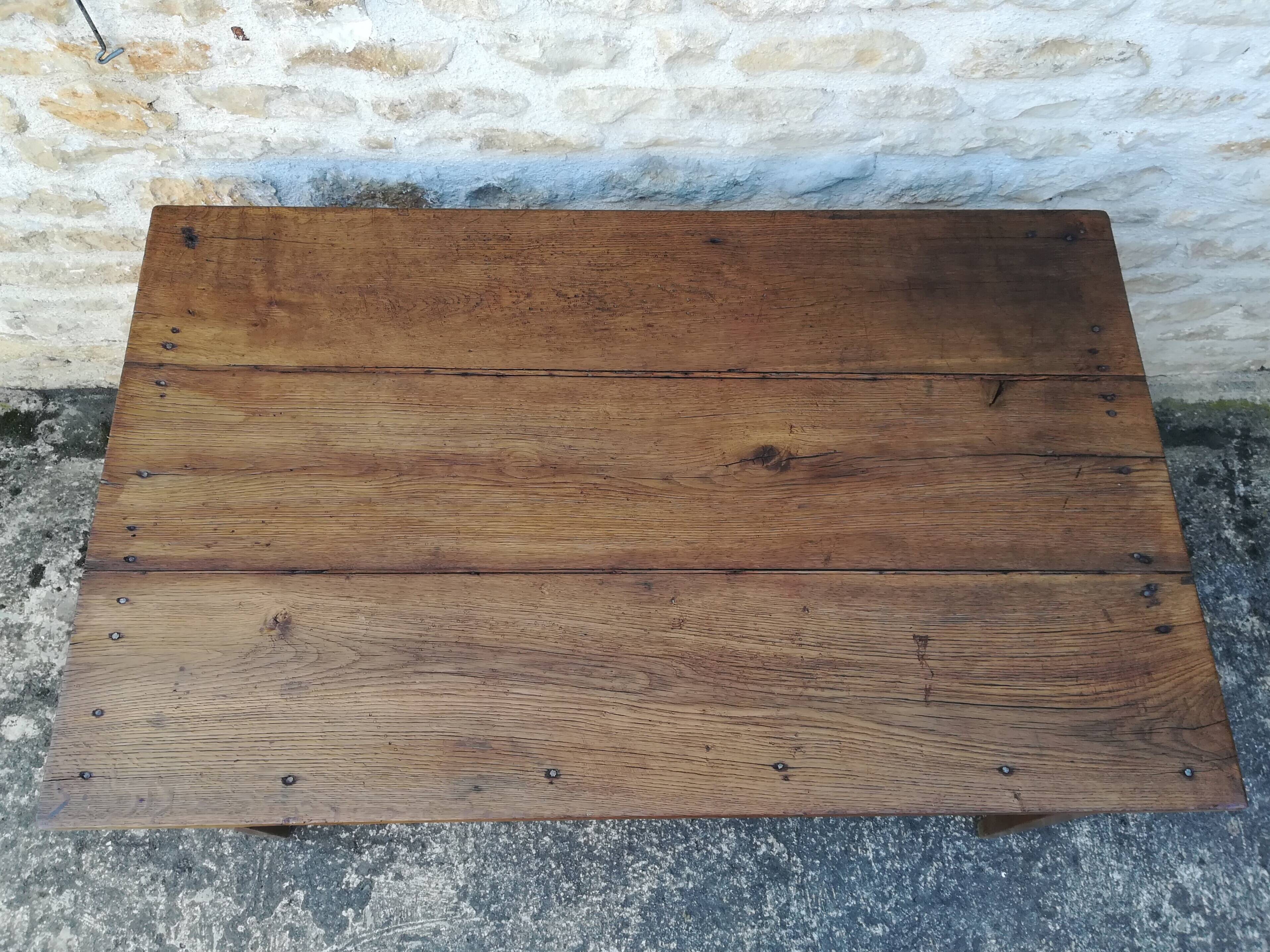 Oak farmhouse table two drawers