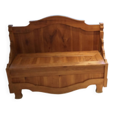 Chest bench