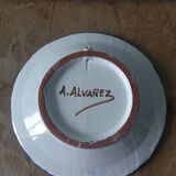 Decorative wall plate signed A. Alvarez