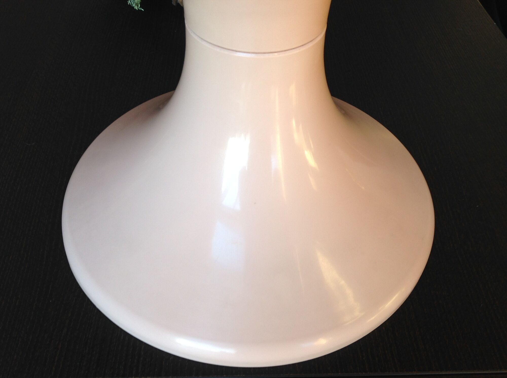 Powder pink / vintage 60s-70s tam tam stool