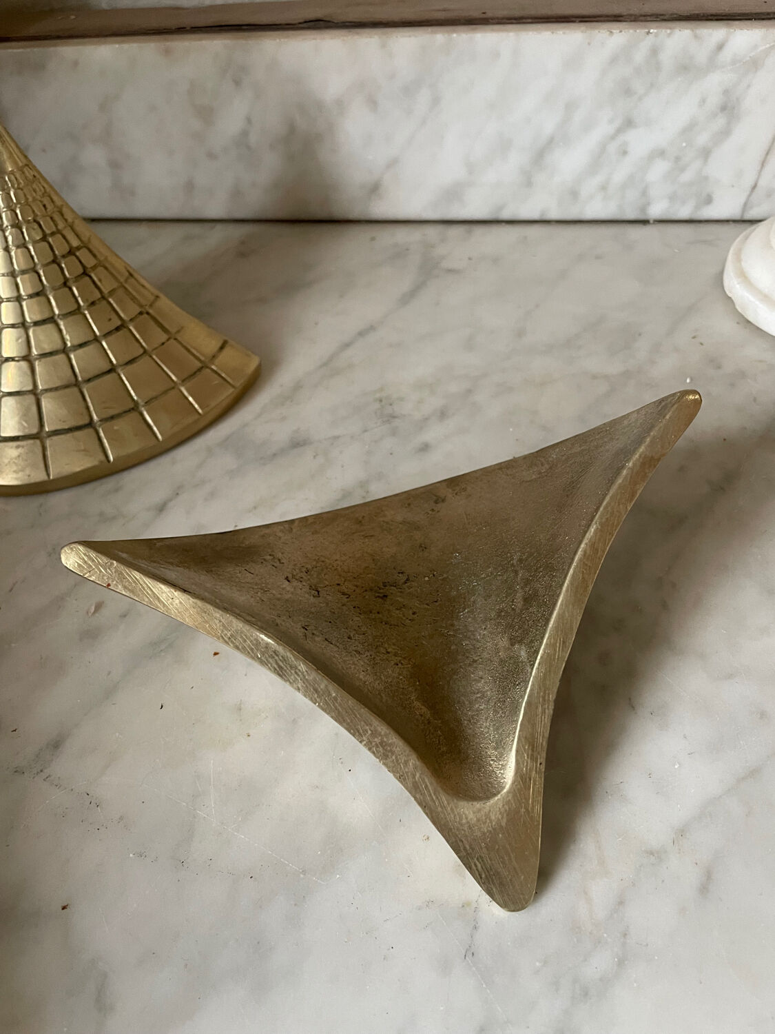 Paire de serre-livres en laiton massif vintage