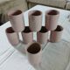 8 mugs en céramique émaillée signés