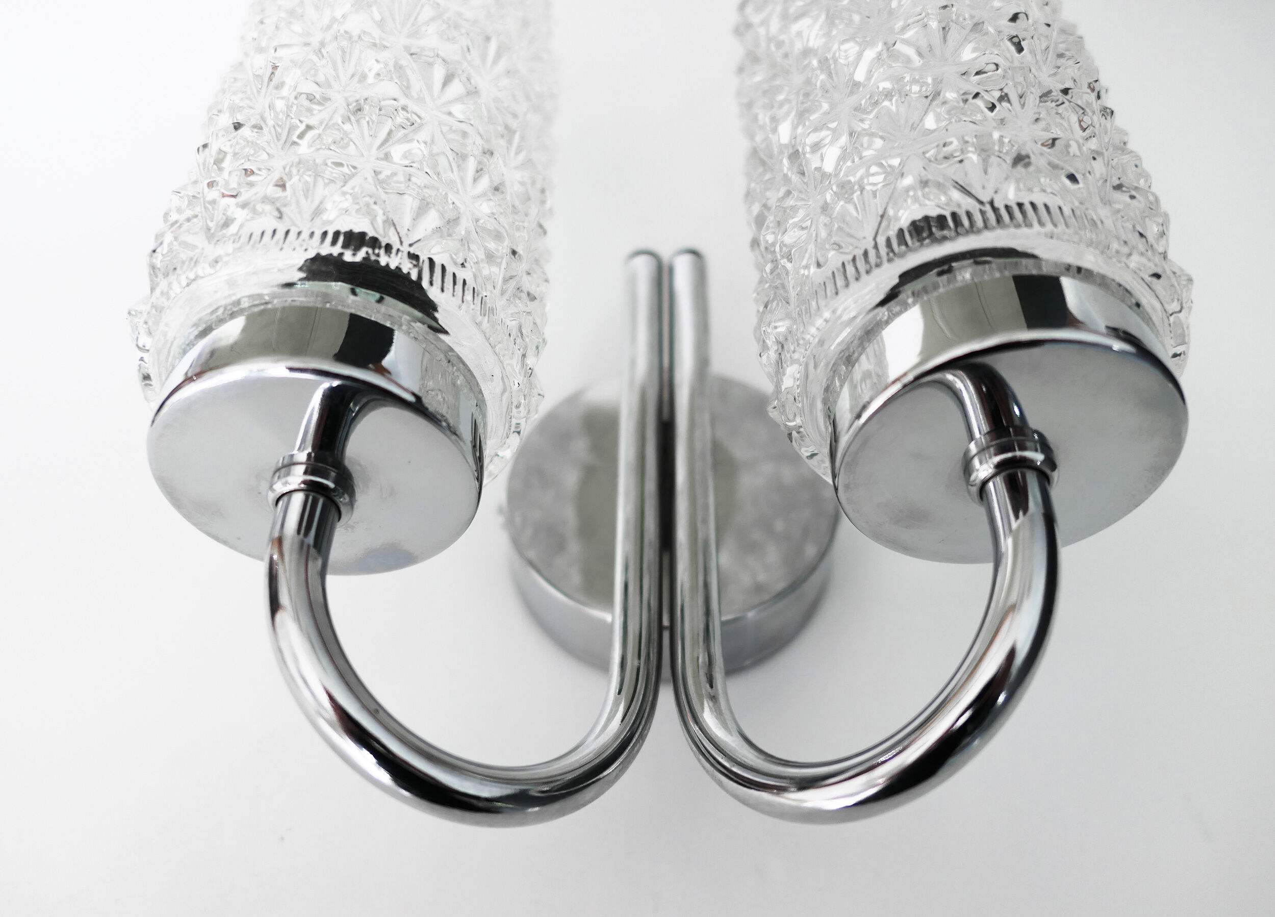 Double wall lamp 1970's chrome and glass
