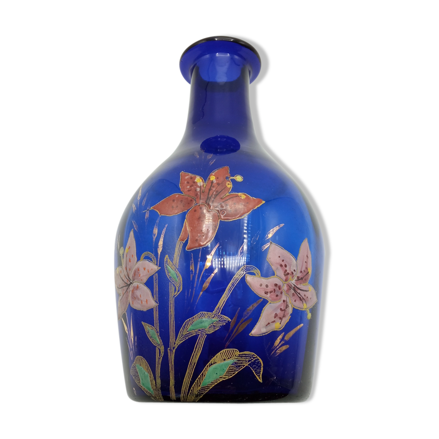 Enamelled carafe