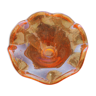 Coupe en verre soufflé de Biot de couleur orange vers 1960 de verre et flamme