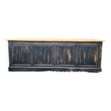 Large store counter
