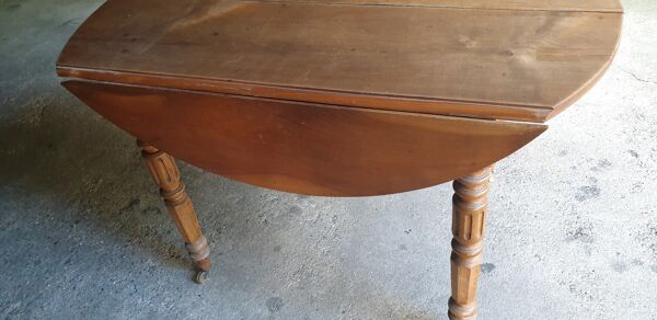 Table louis Philippe  merisier massif