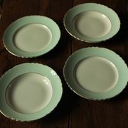 Lot 2 hollow plates and 2 green gilding plates Moulin des Loups