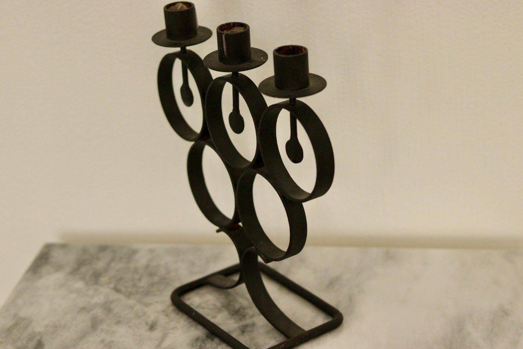 Candélabre vintage en métal avec revêtement noir