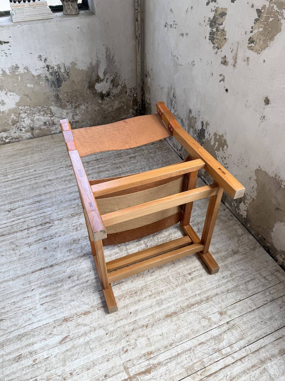 Elm and leather armchair Maison Regain