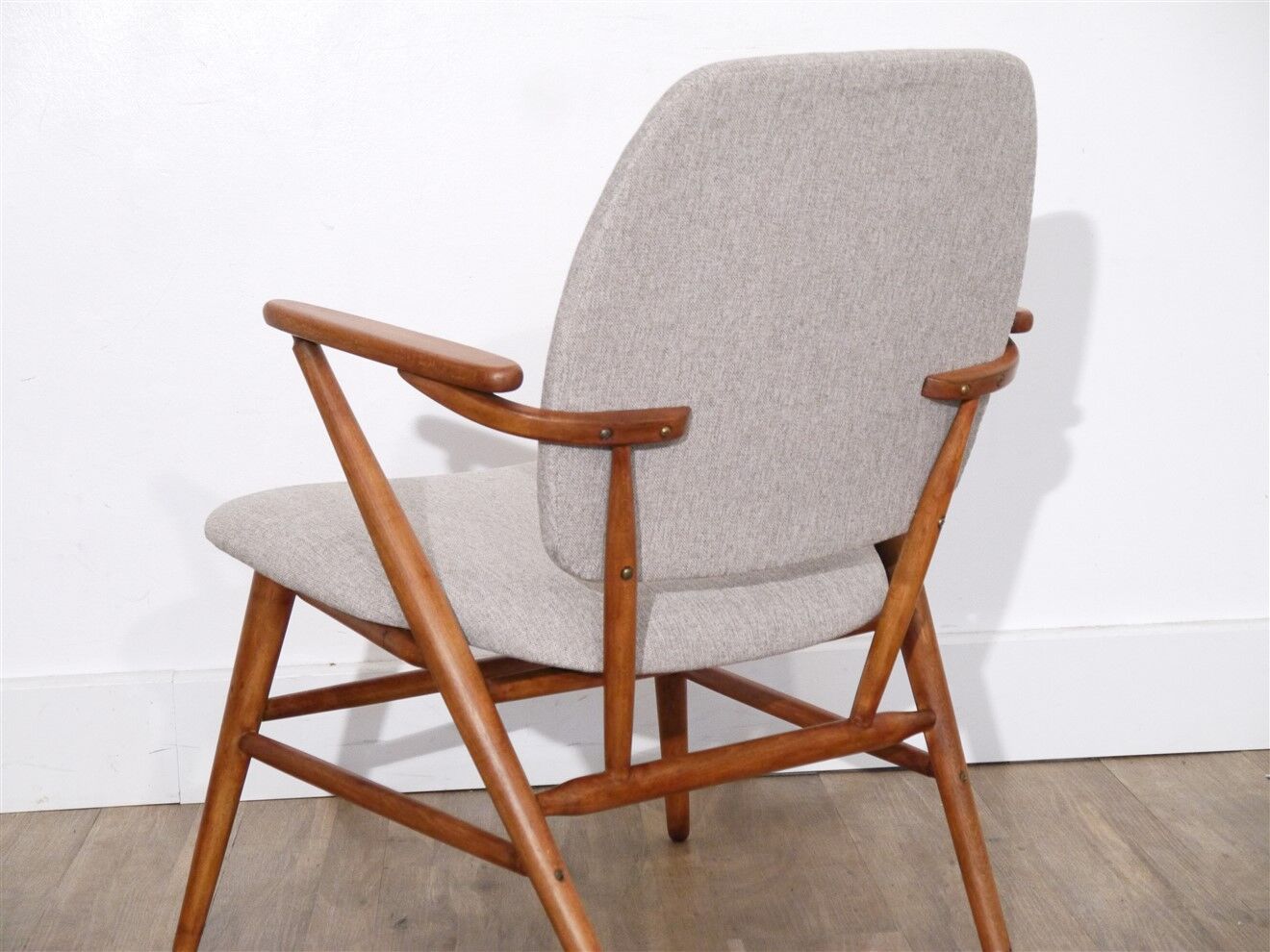 Fauteuil vintage scandinave en bois 1950