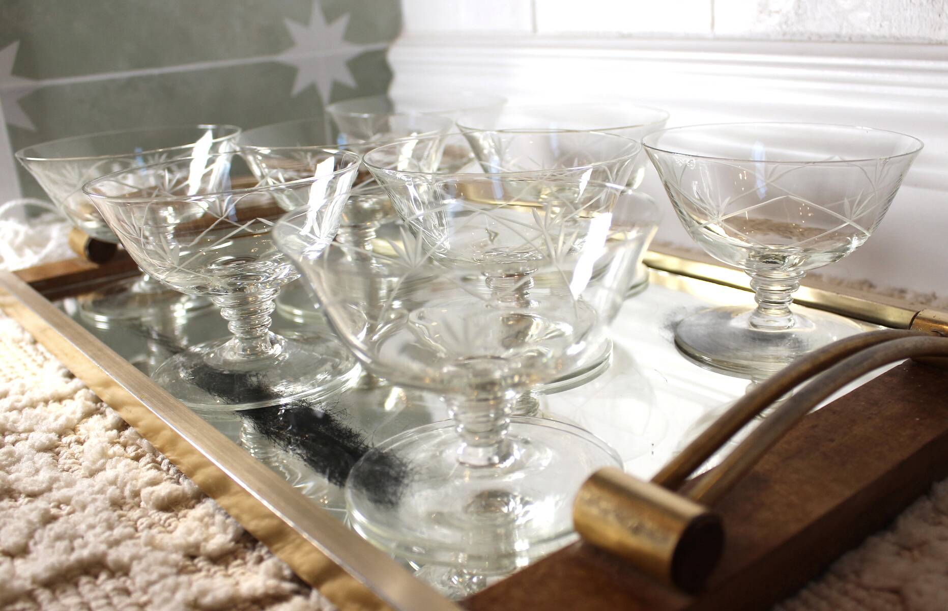 Set of 8 Champagne glasses in engraved crystal - Authentic Art Deco 1940