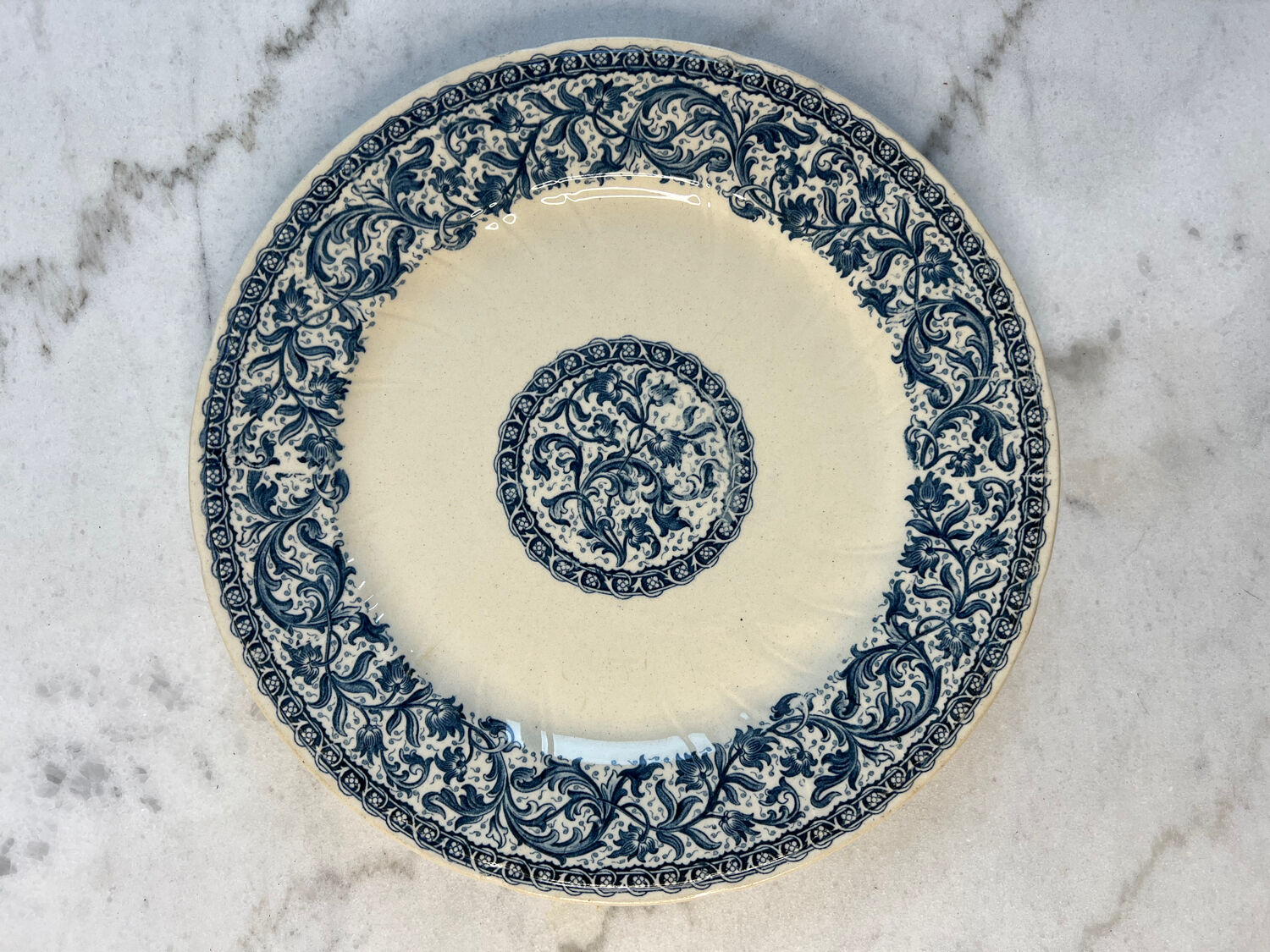 6 Gien Garland plates
