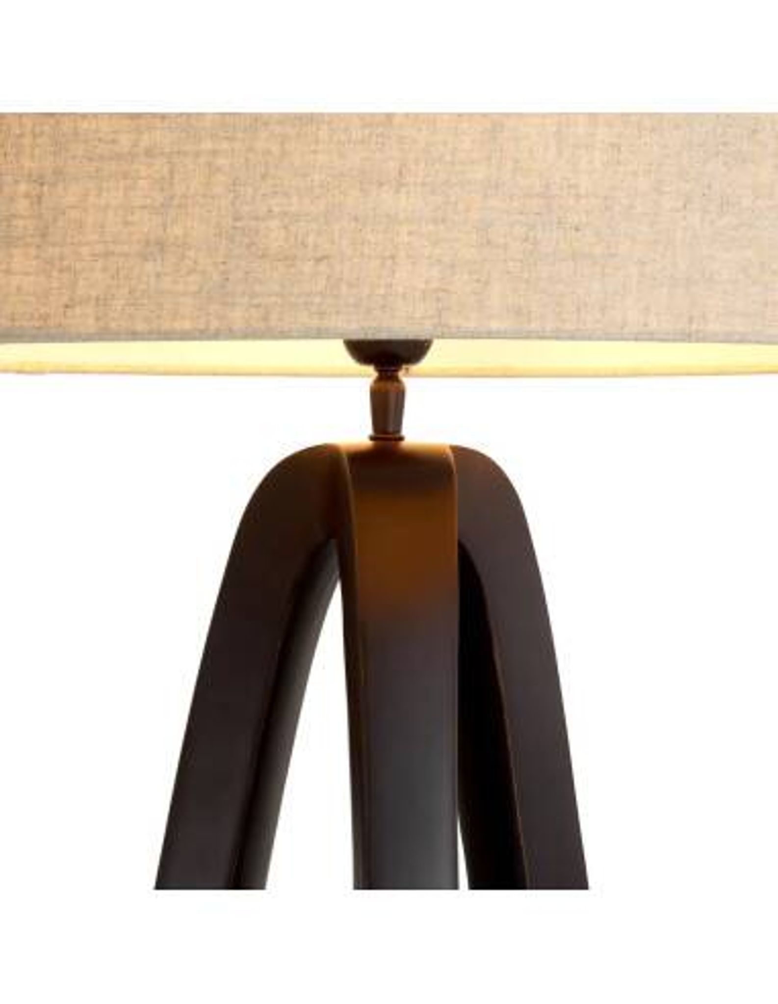 Pair of table lamps in patinated bronze with black granite bases