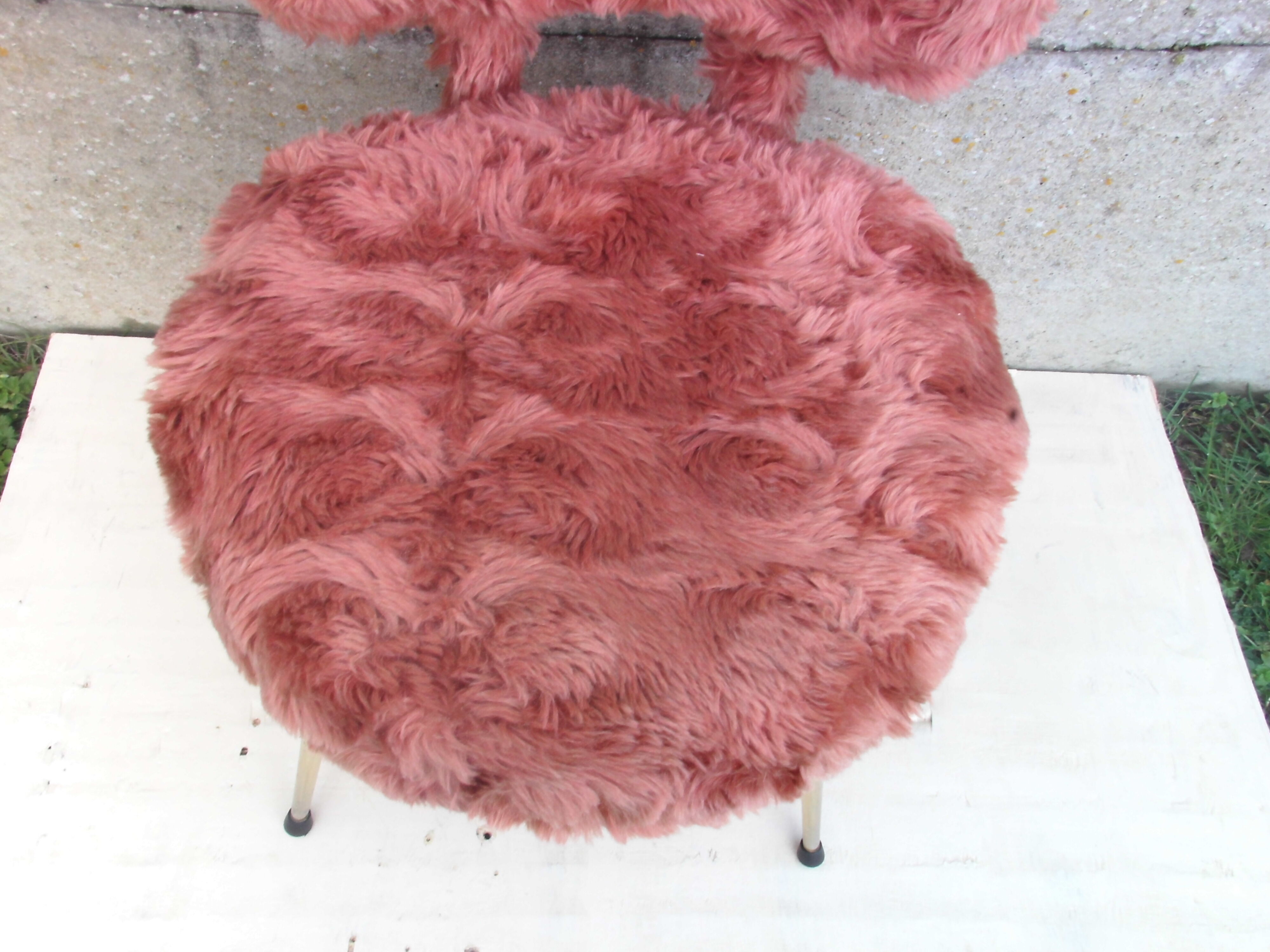 Chair with Pelfran moumoutte fur from the 70s
