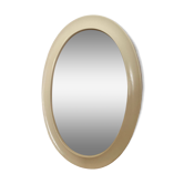 Oval cream plastic mirror