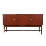 Enfilade en acajou, design danois, années 1970, production : Danemark