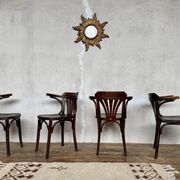 Série de 4 fauteuils vintage en bois courbé – Élégance intemporelle