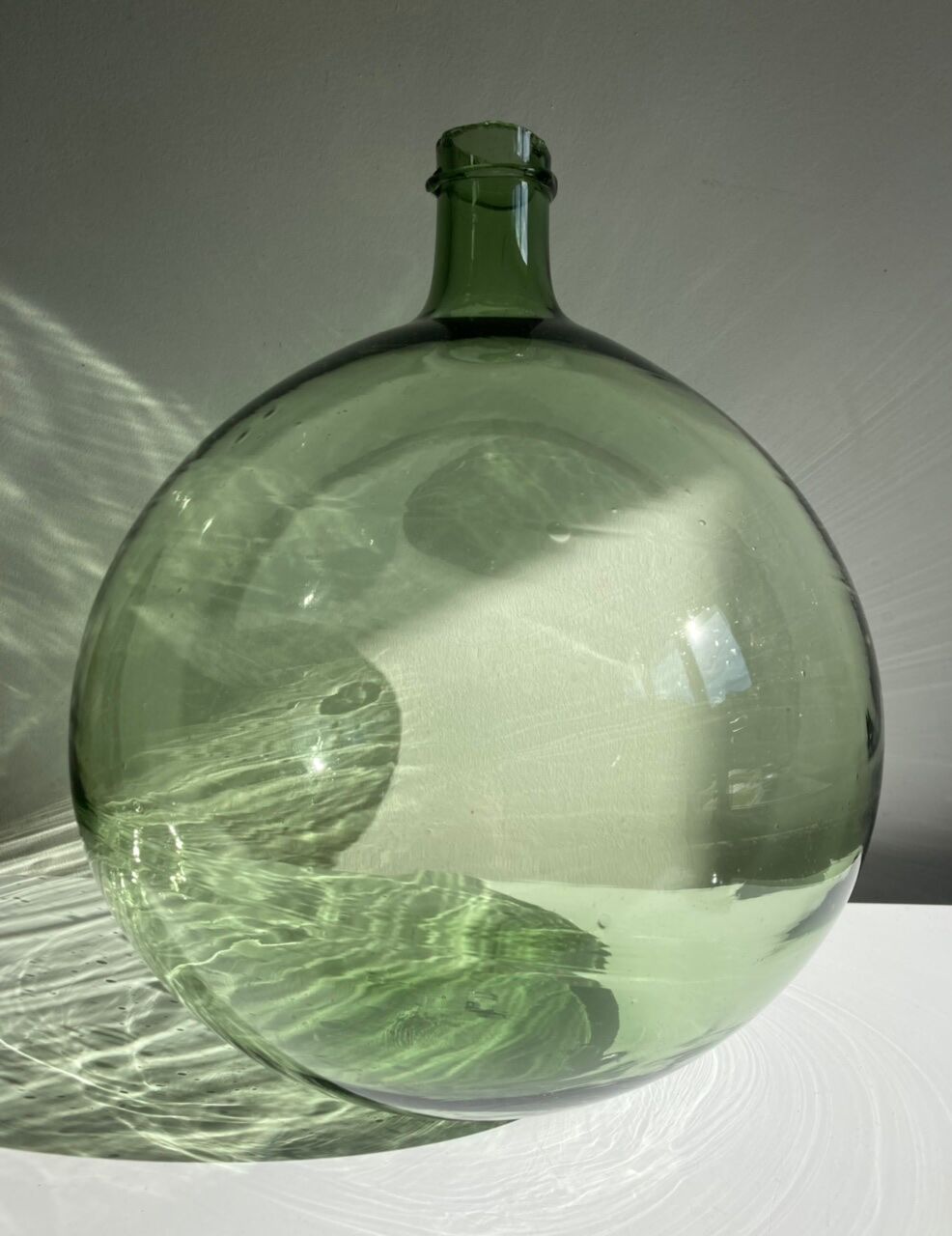 Dame-jeanne very old about 10/12L