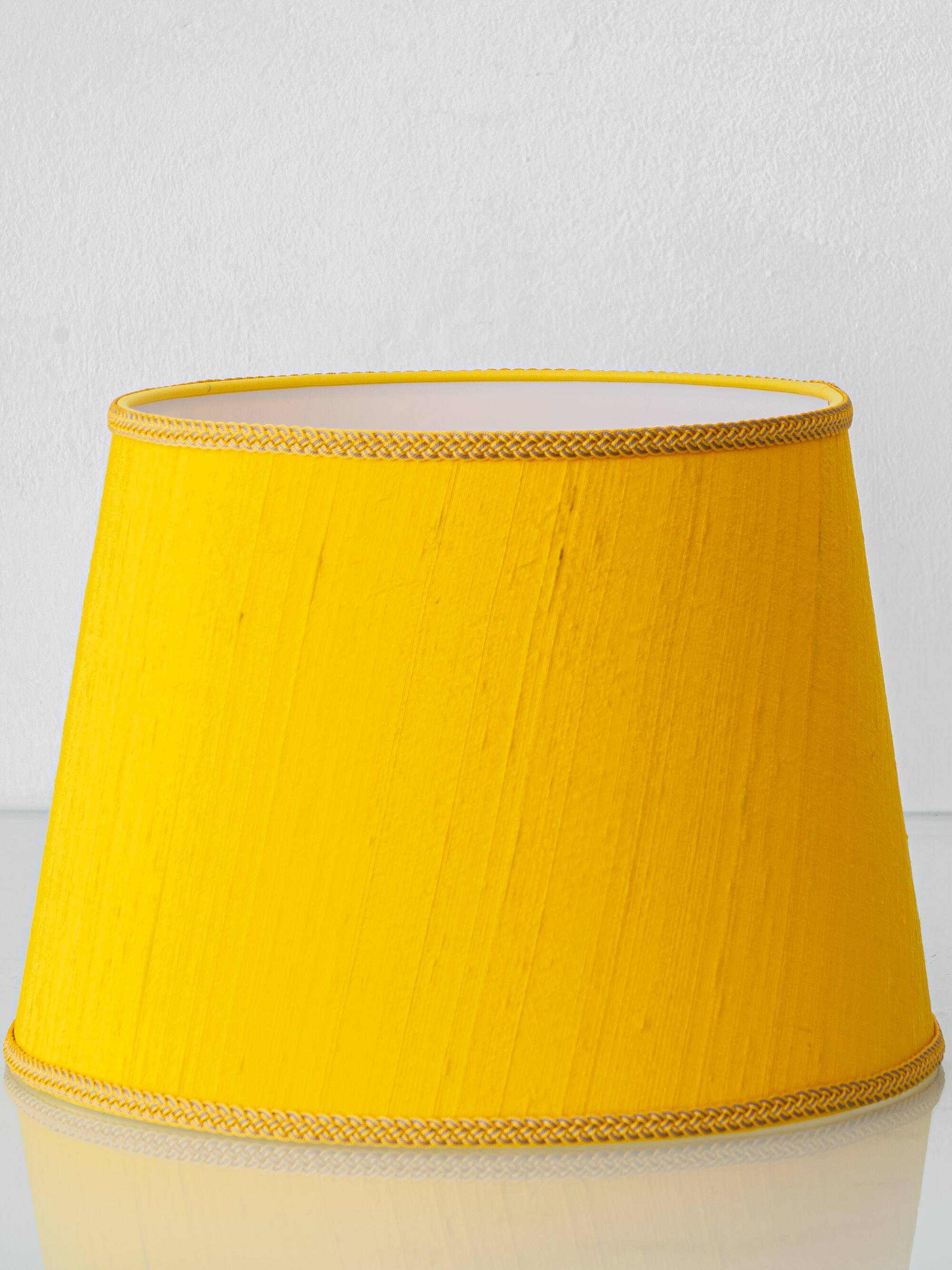 Mediterranean Table Lamp in Hand-Painted Spanish Ceramic, New Yellow Silk Shade