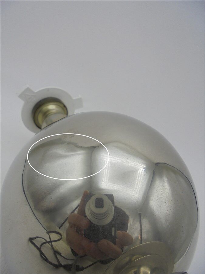 Barbier's signed lamp