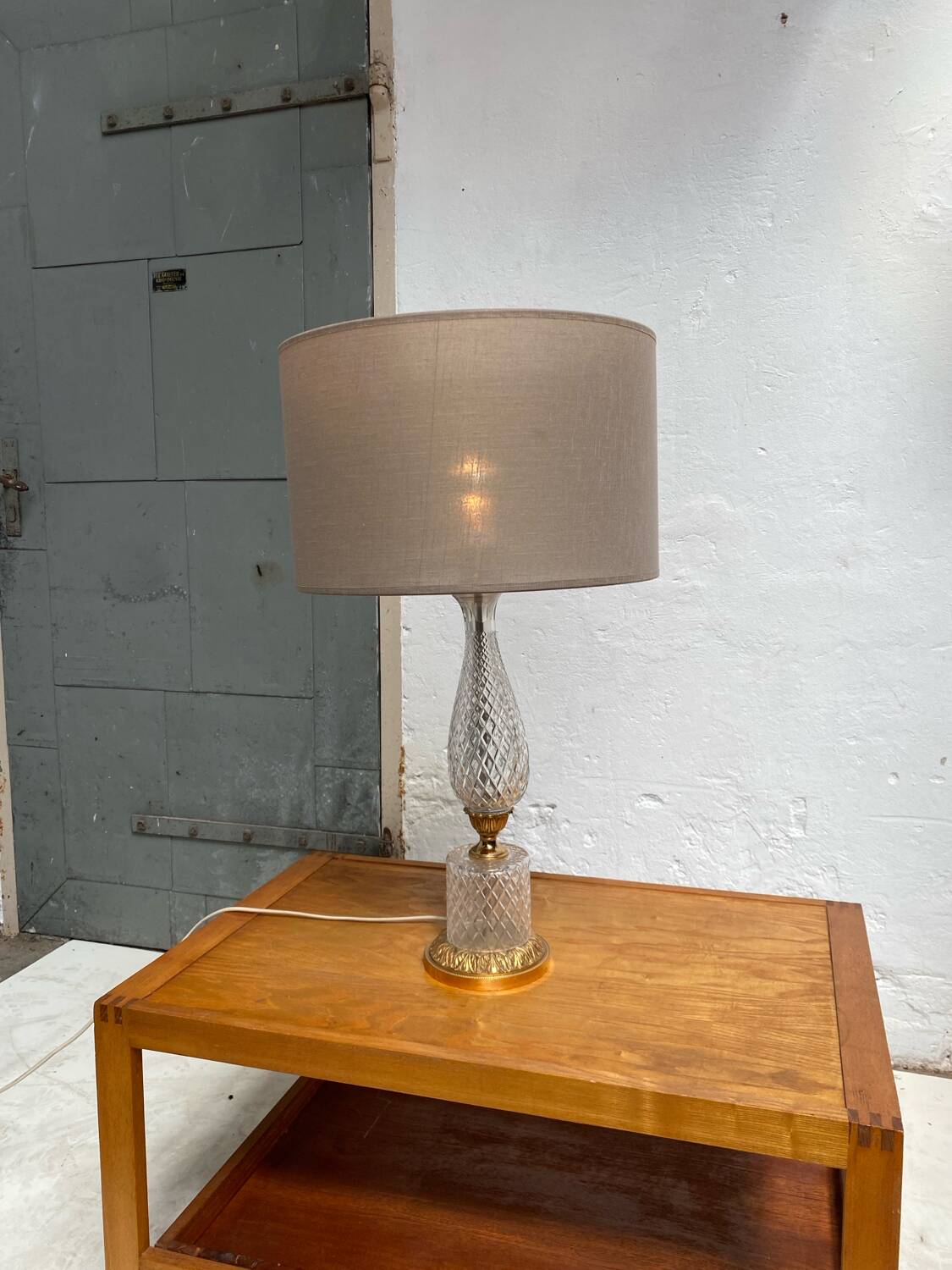 Glass table lamp with brass