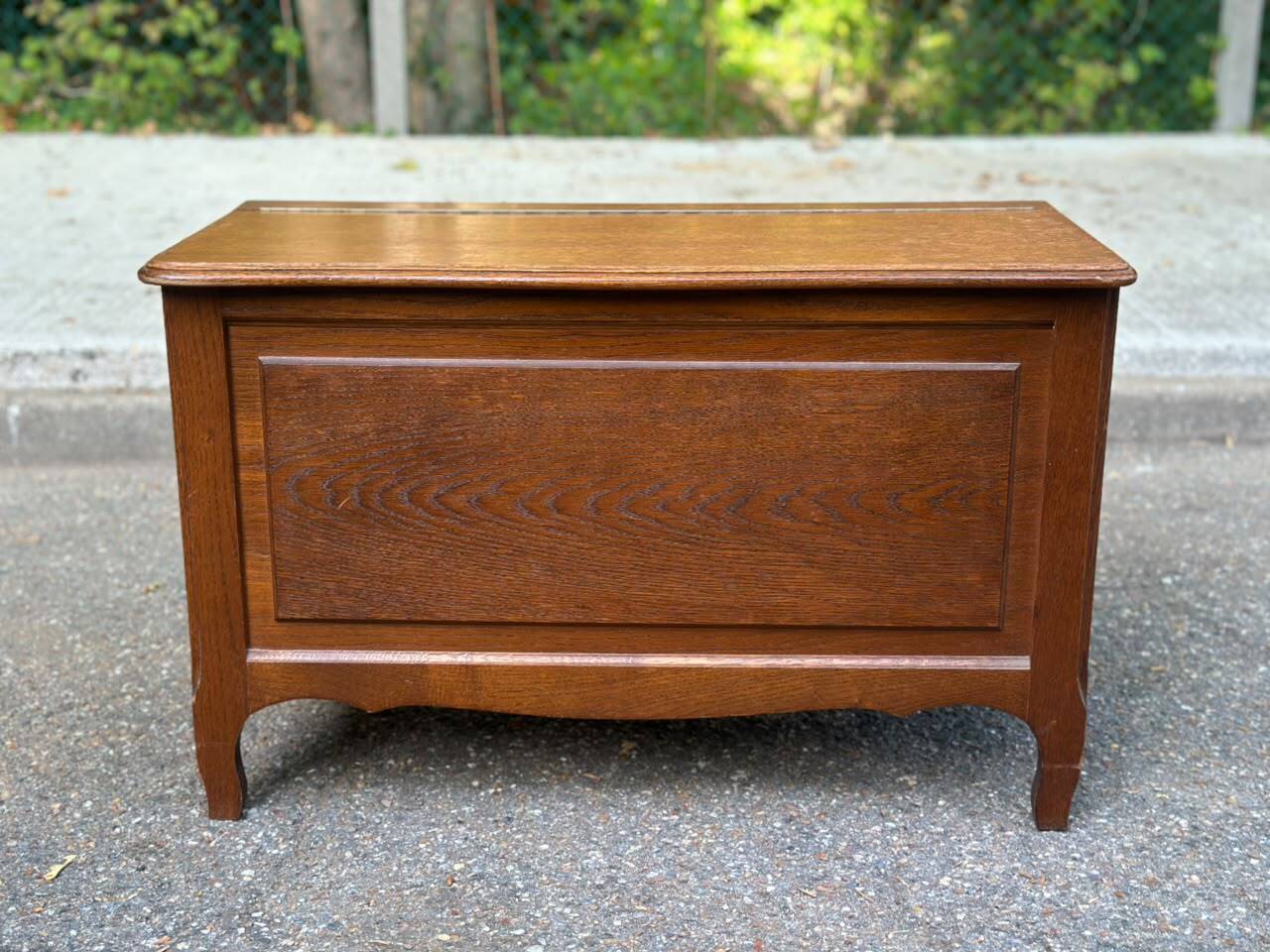 Vintage Louis XV style wooden toy storage chest bench 1980