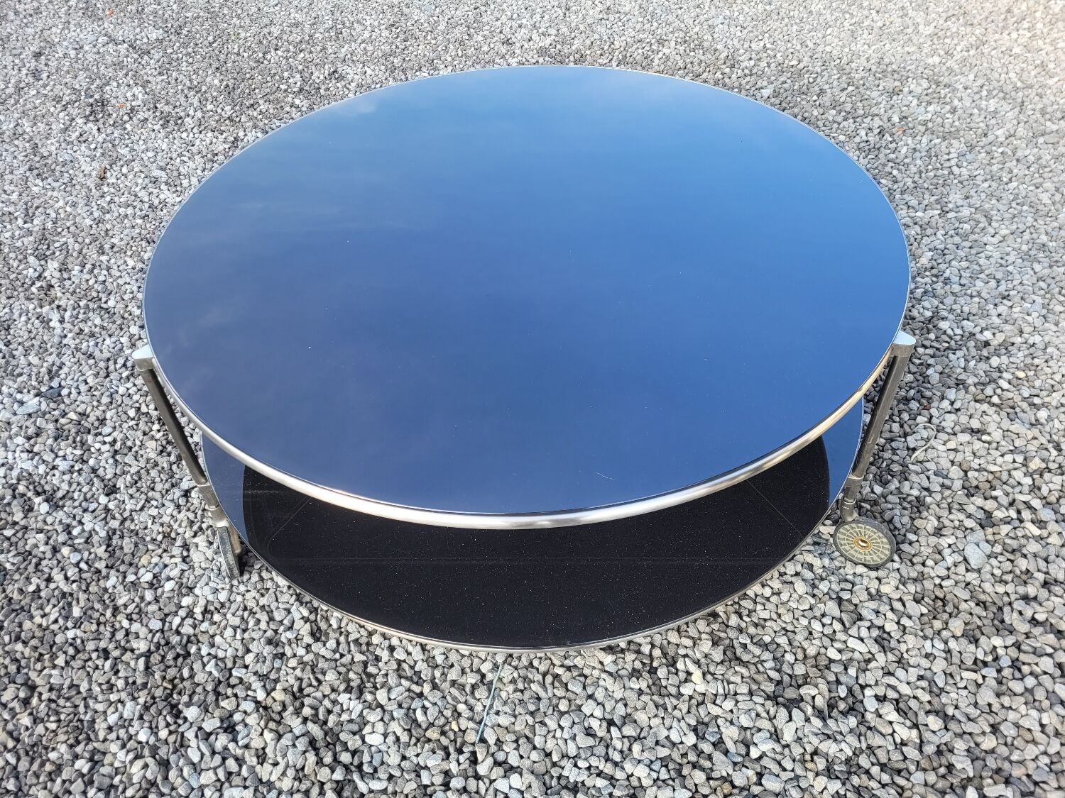 Round coffee table top in black glass