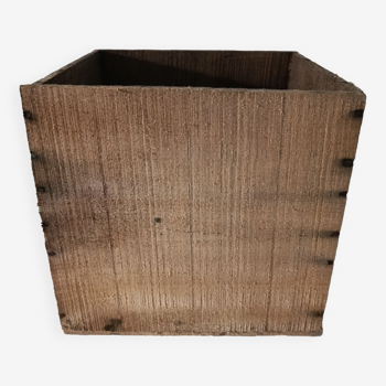 Boîte ancienne en bois