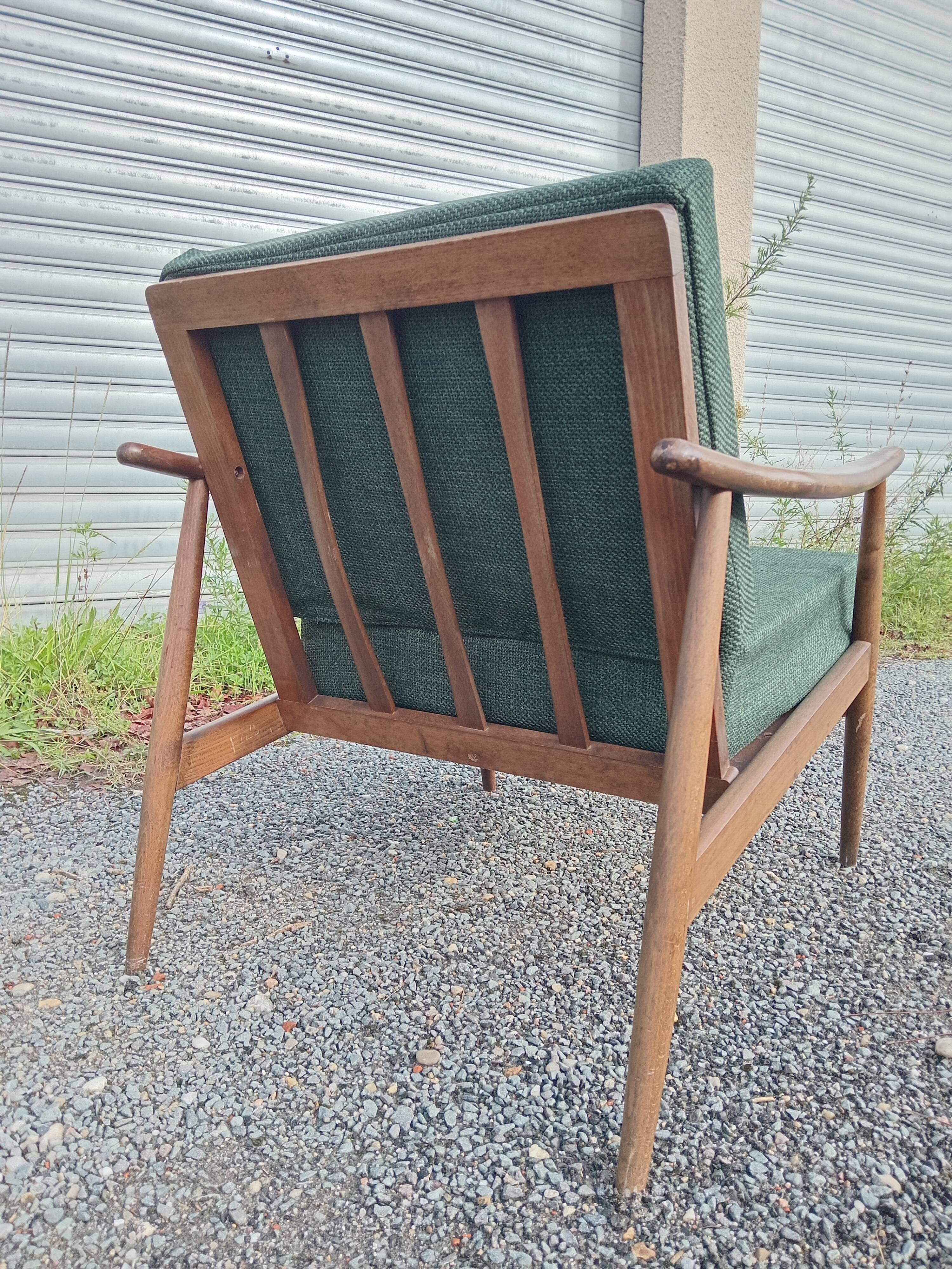 Paire de fauteuils boomerang, années 70