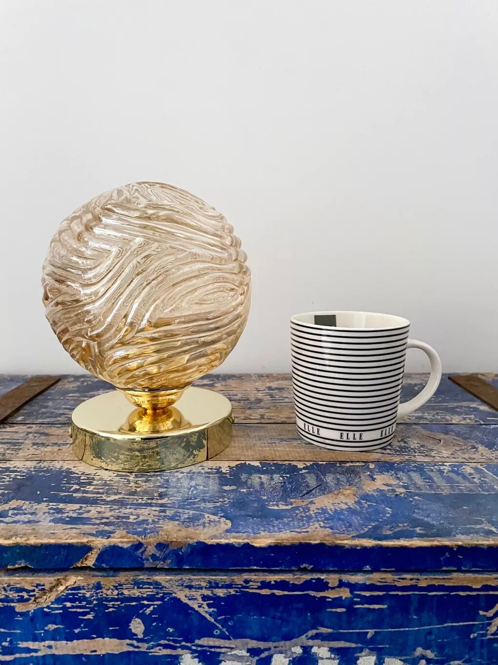 Vintage globe wall lamp