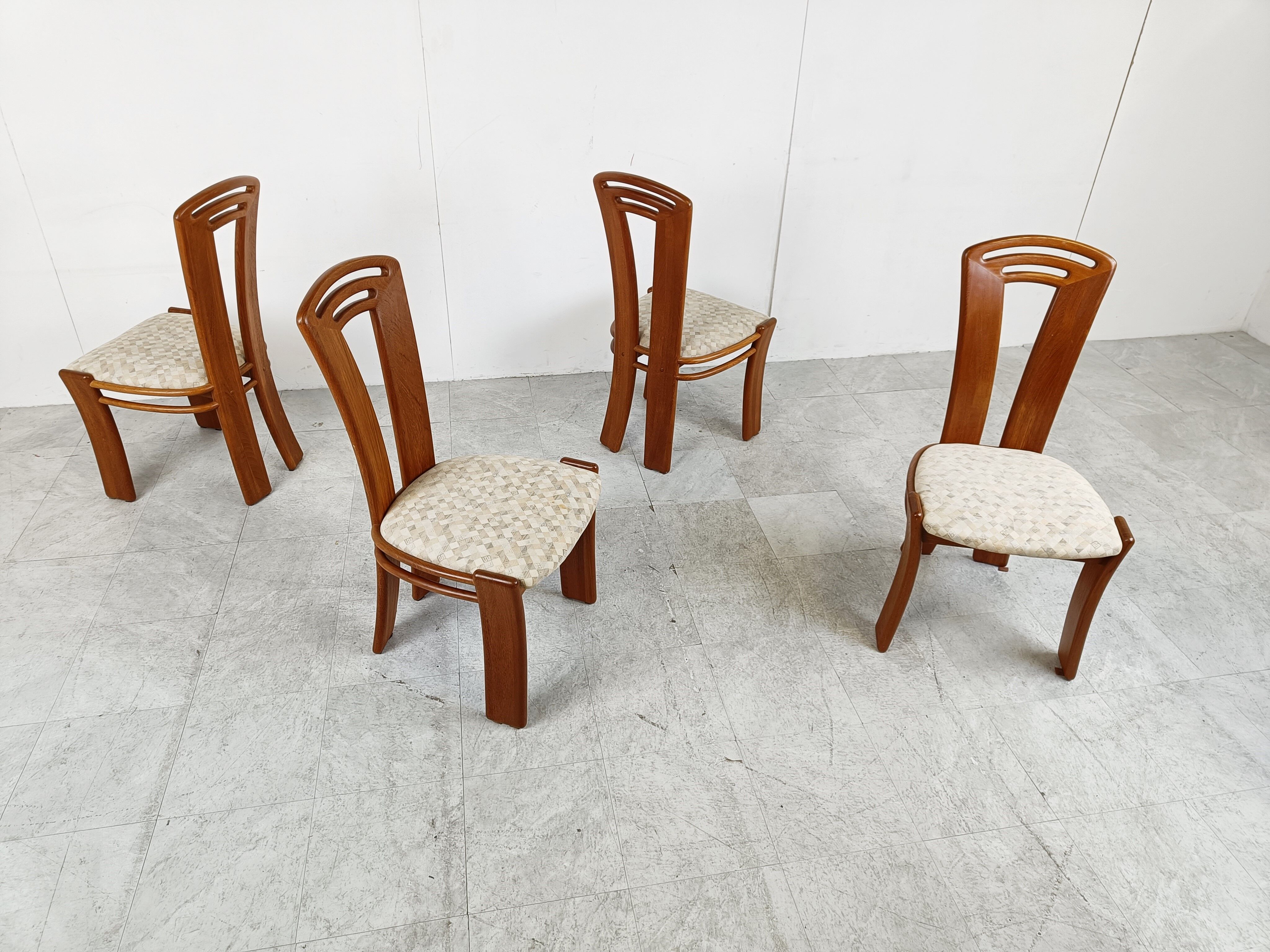 Set of 4 vintage scandinavian dining chairs, 1960s