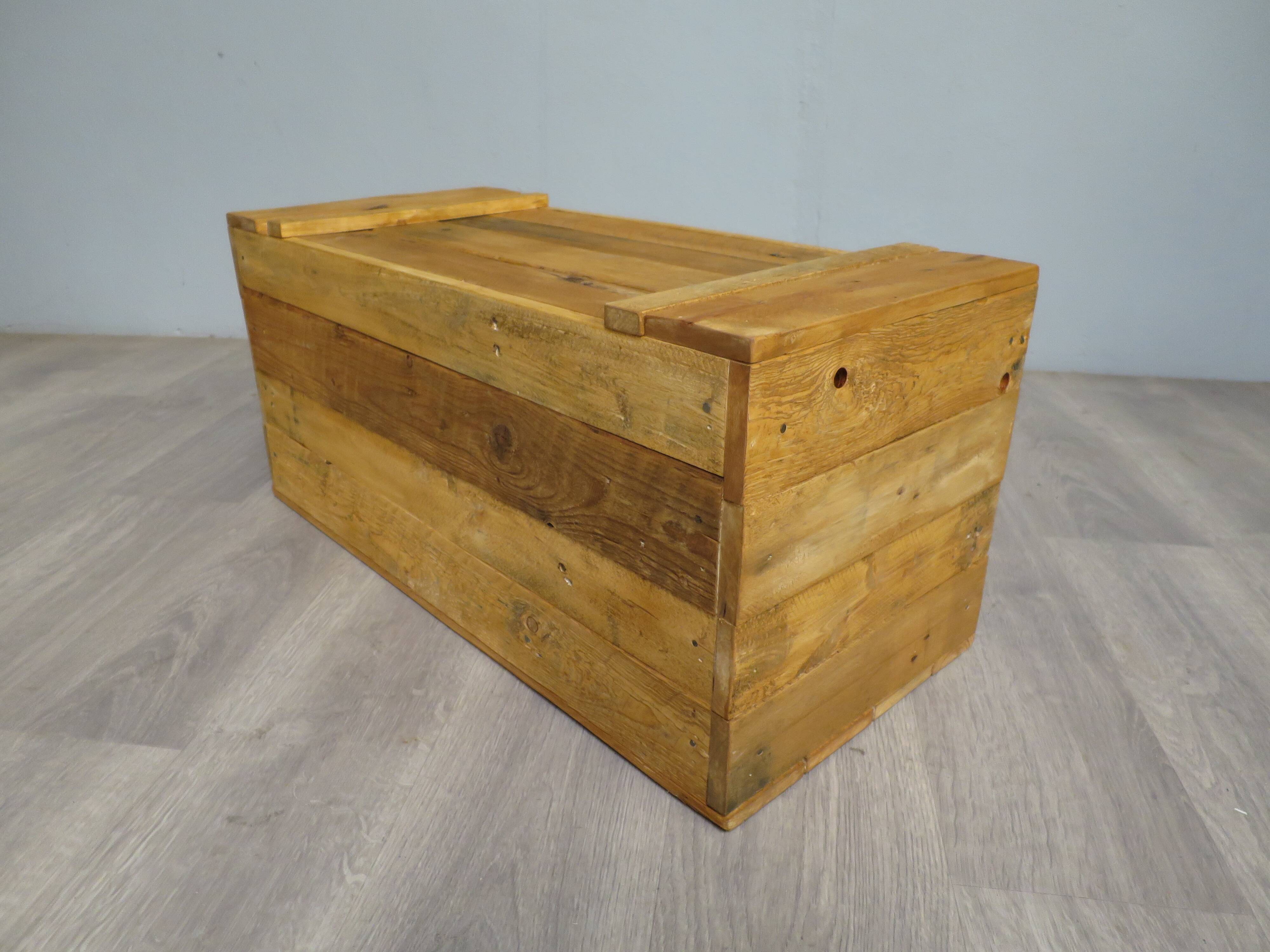 Storage box for vinyl