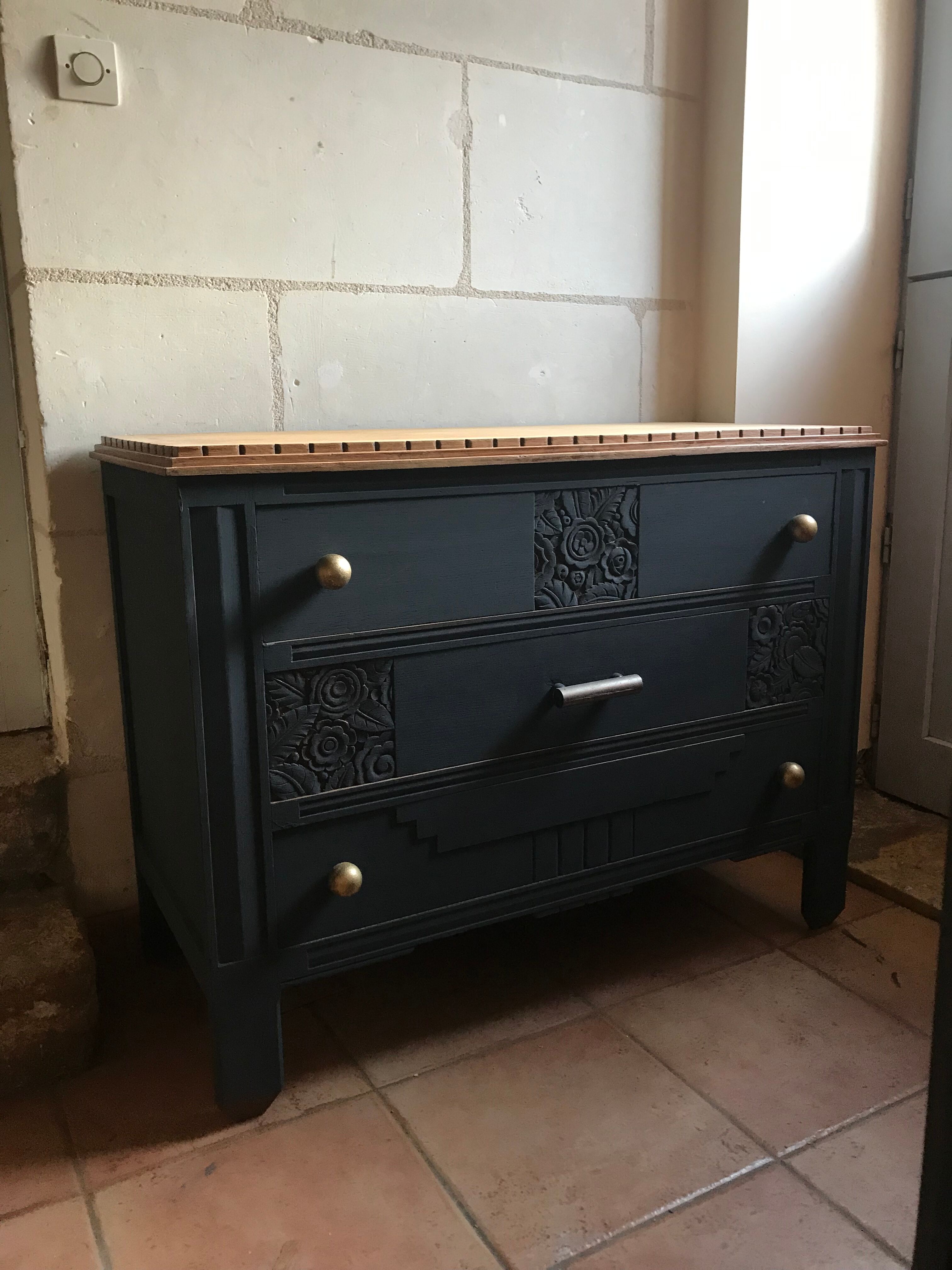 Vintage dresser