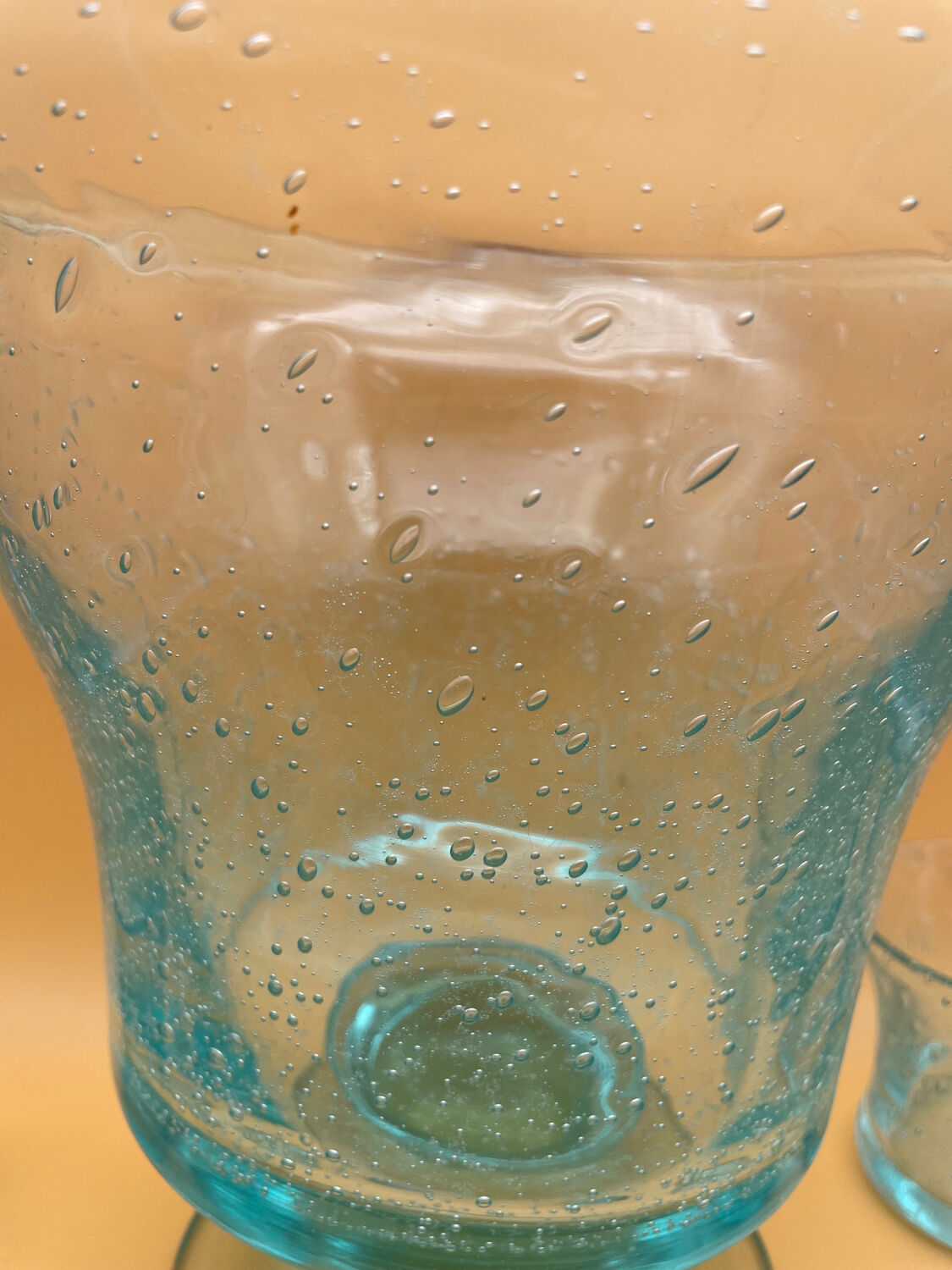 Punch service / sangria medicis in bubbled glass