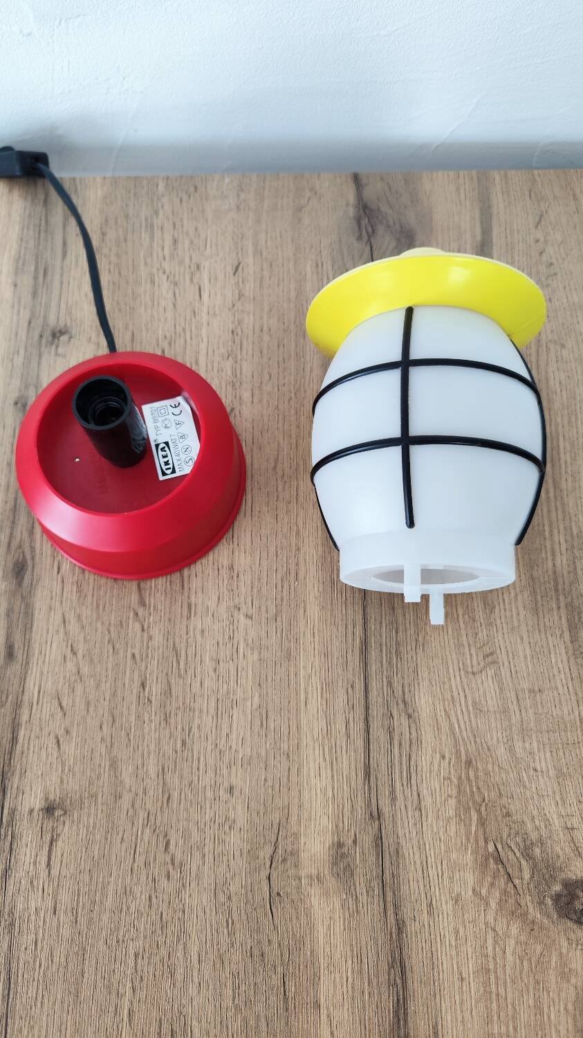 Table lamp