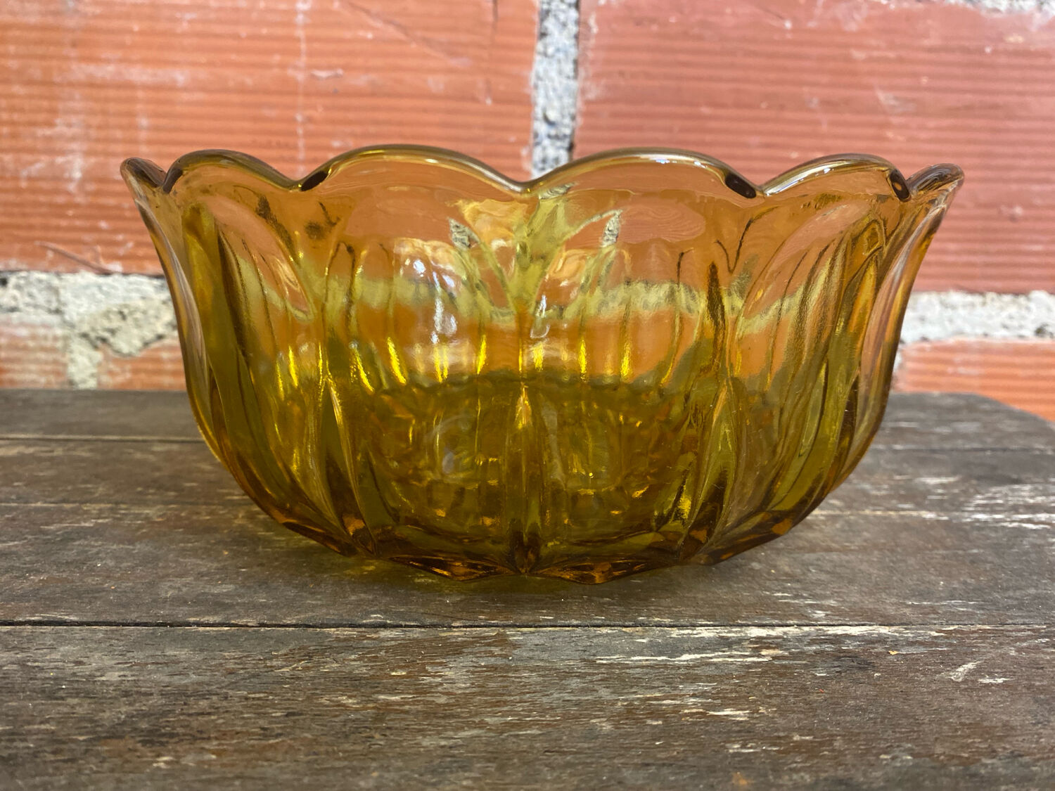 Salad bowl + 6 vintage amber orange moulded glass bowls from the 1970s.