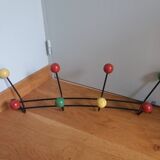 Ball coat rack