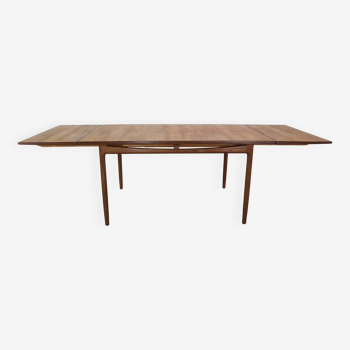 Mid- Century Modern Teak Extendable Dinning Table "Fresco" By G Plan, 1960's