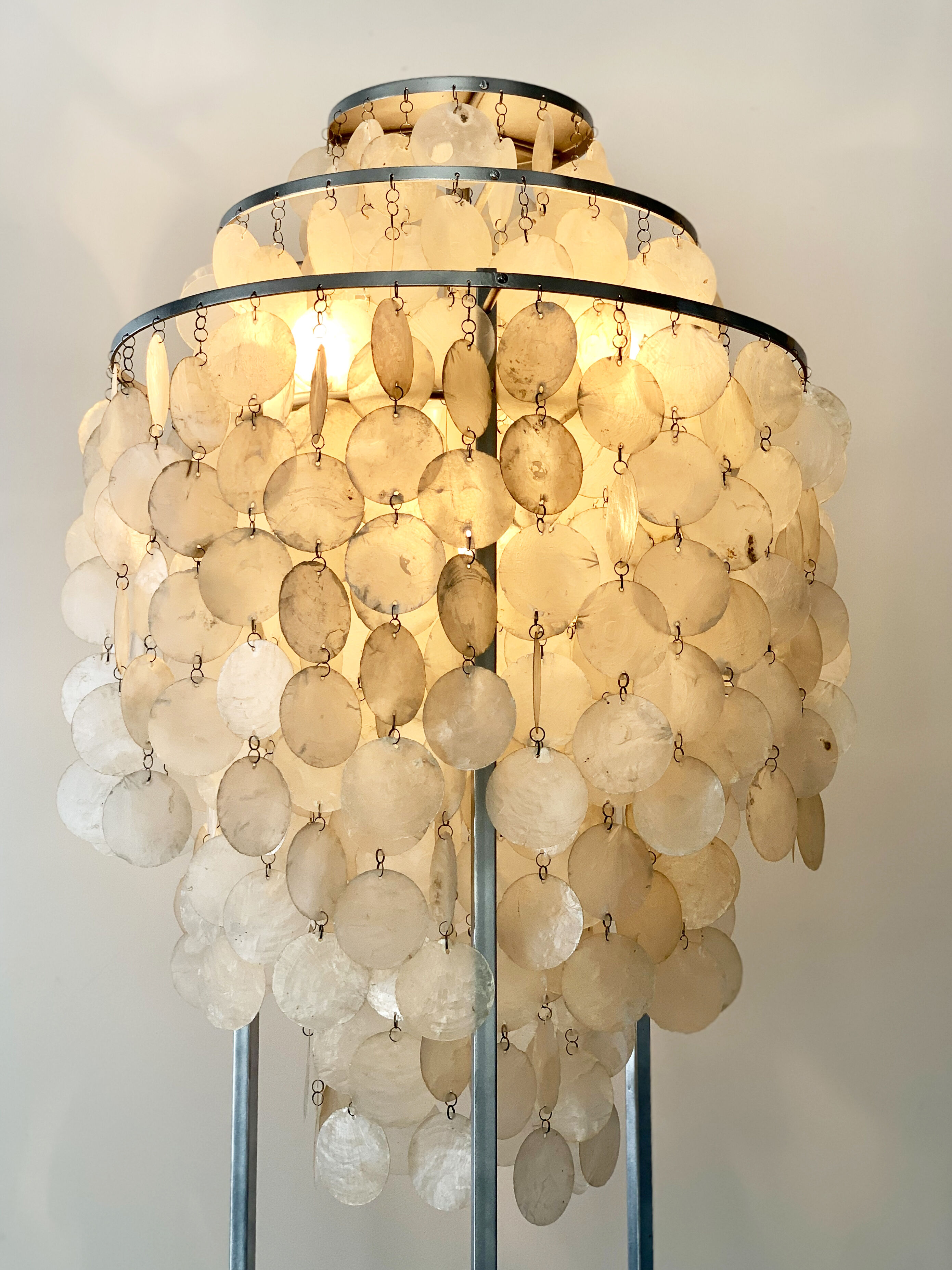Lampadaire des années 60 en pampilles de nacre