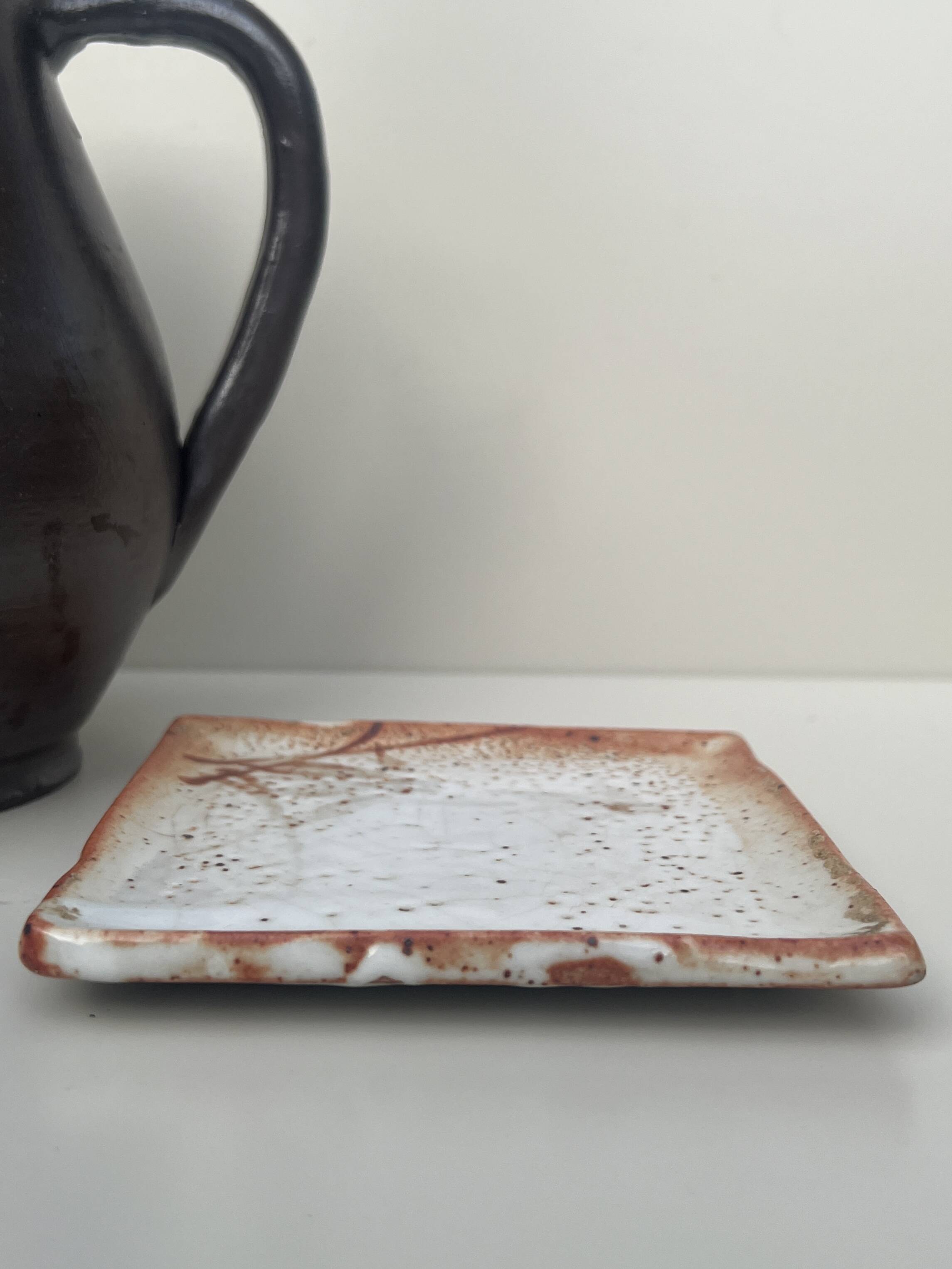 Empty pocket plate in Japanese stoneware.