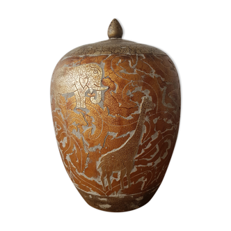 Exotic vase