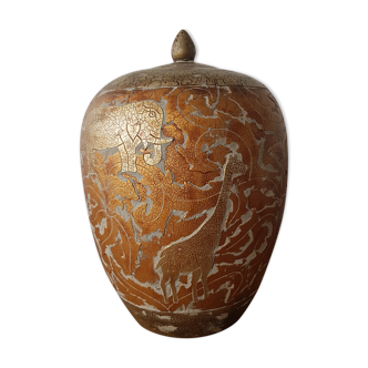 Vase exotique