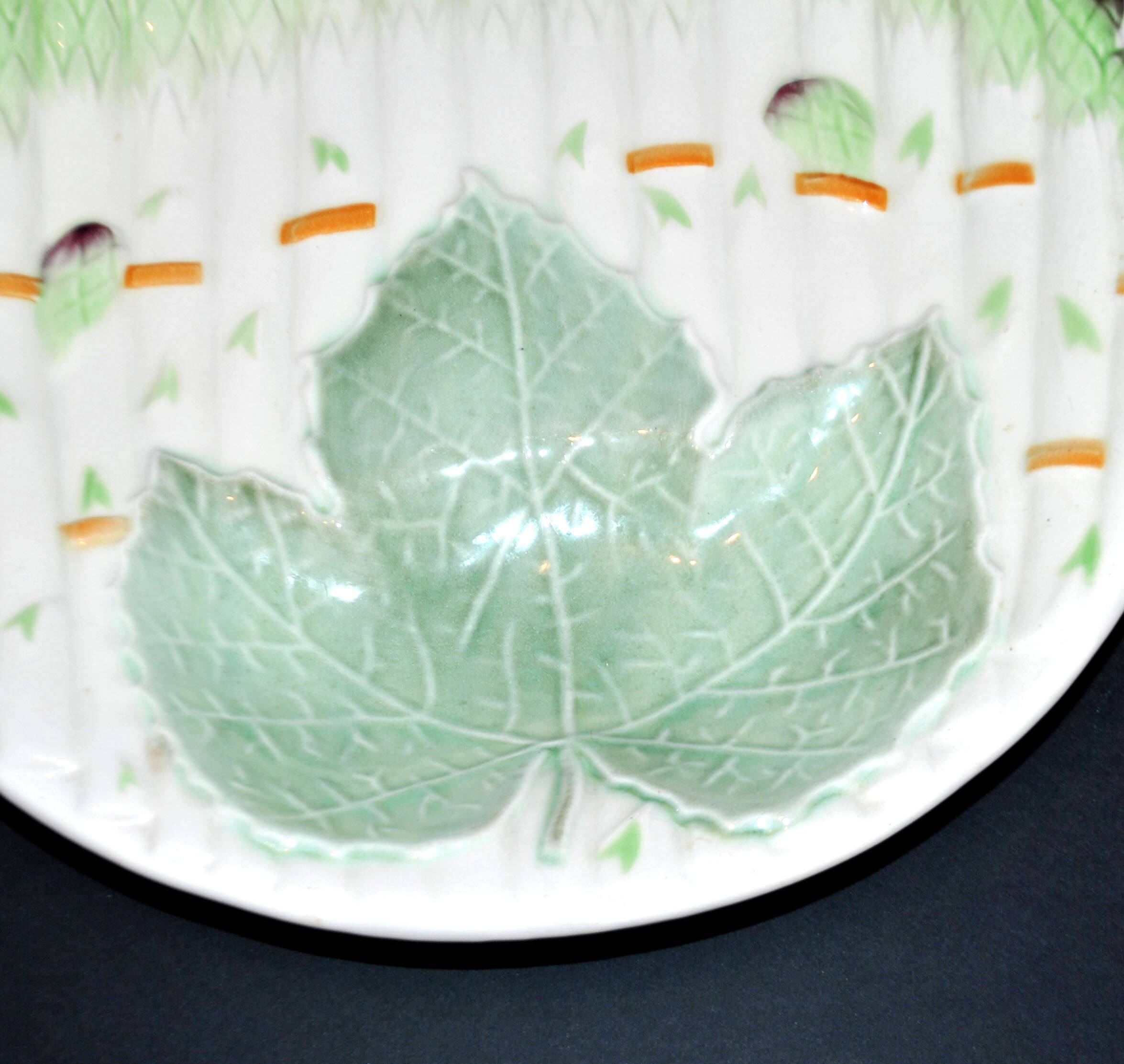 Asparagus dish in green slip SALINS St Clément?