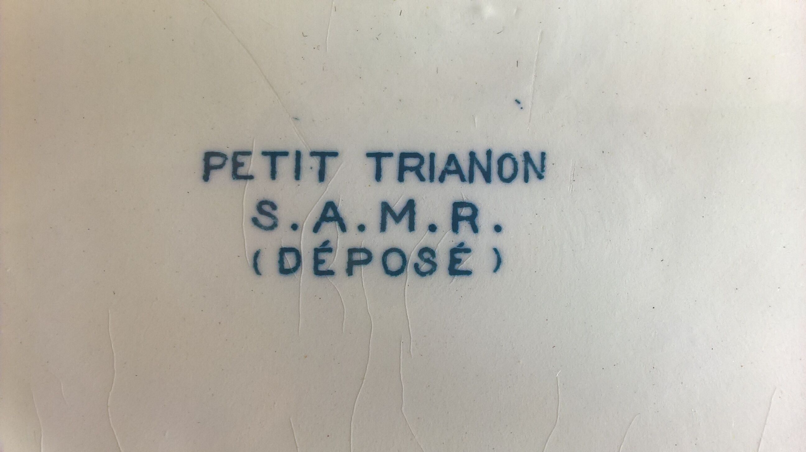 2 flat plates Salins "Little Trianon"