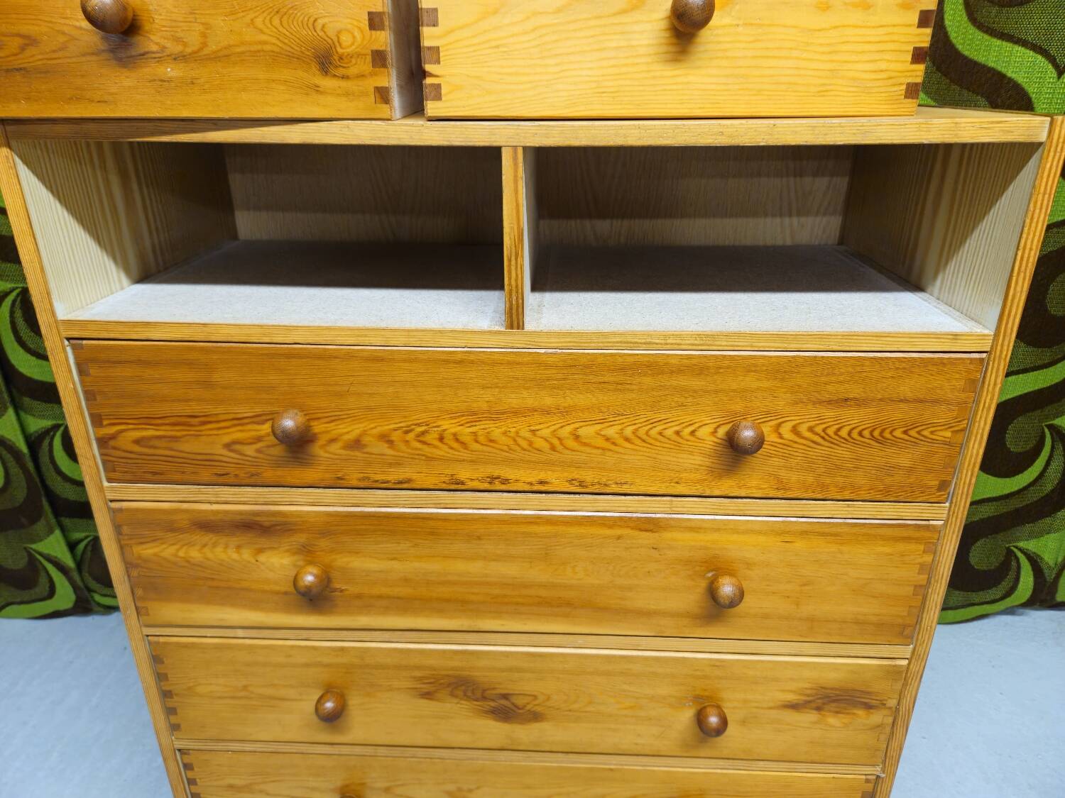 Vintage pine chest of drawers 1980