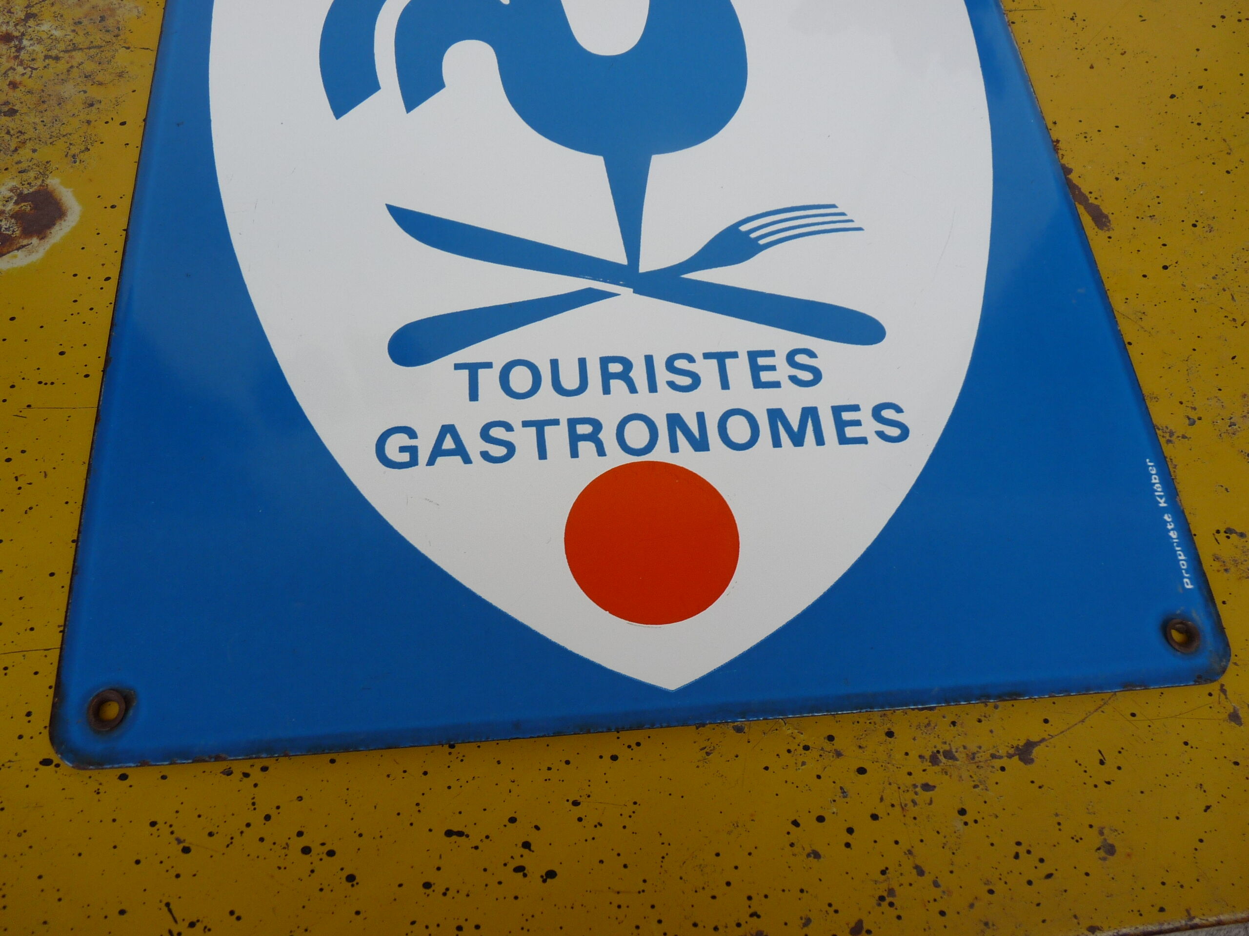 Plate tour guide kleber